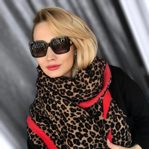 LEOPARD LOVE SCARF