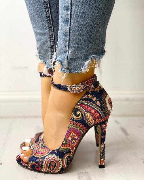 PAISLEY PERFECTION HEEL