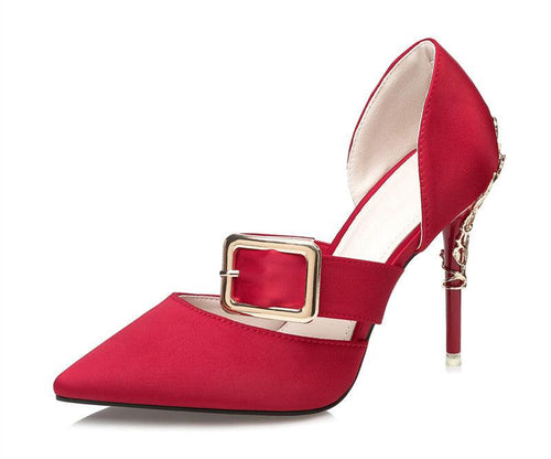SATIN PUMP WITH GOLD DETAIL