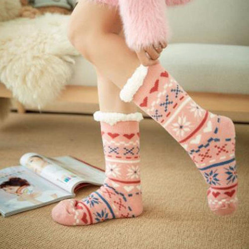 WINTER WONDERLAND SLIPPER SOCKS