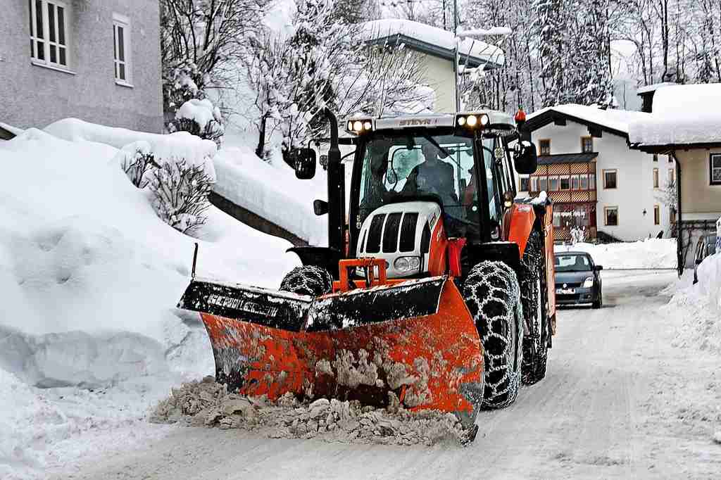 UTV Snow plowing
