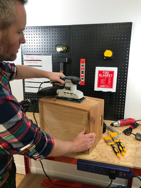 How to Fix a Worn Out Sander with VELCRO® Brand Heavy Duty Tape