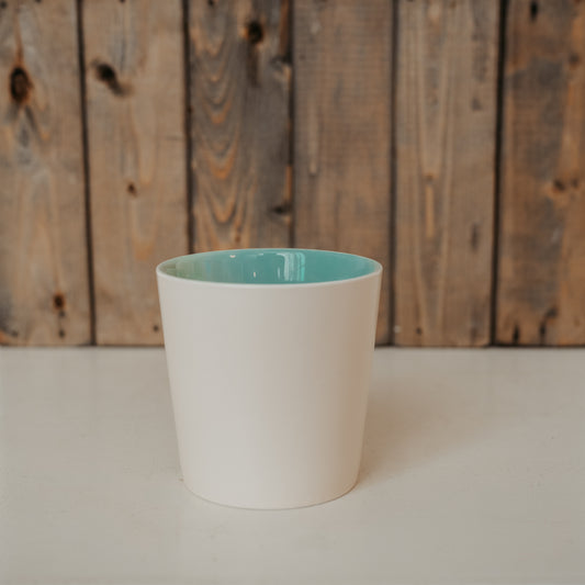 https://cdn.shopify.com/s/files/1/2235/7921/products/GoodCitizen-NestingCups-White-SingleCup-Square.jpg?v=1653320963&width=533