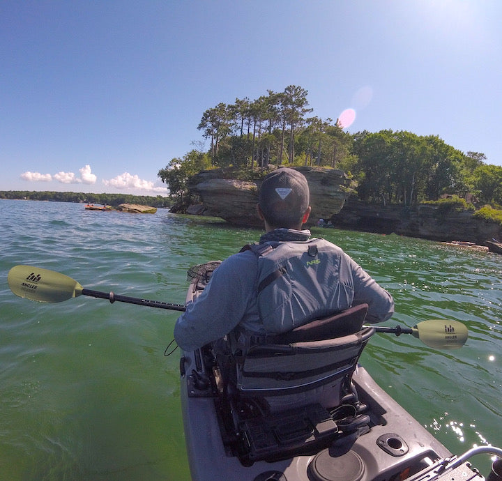 Rob Wright with his Bending Branches paddle kayaks to Turnip Rock