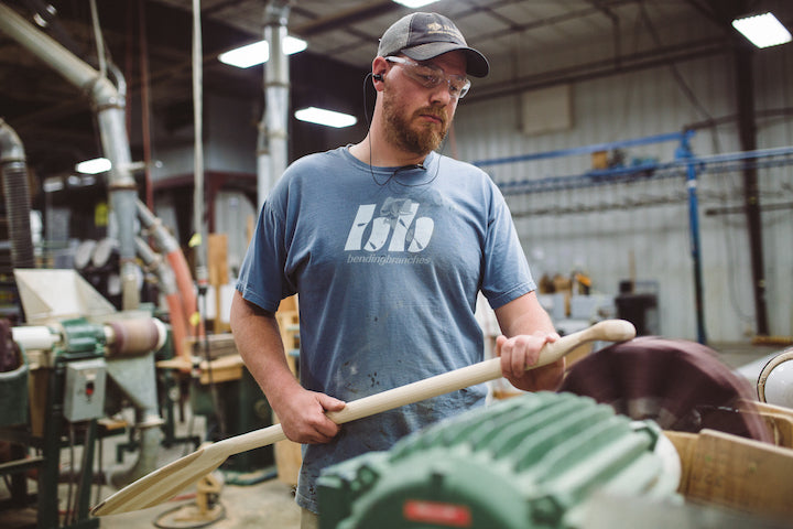 making a bending branches canoe paddle