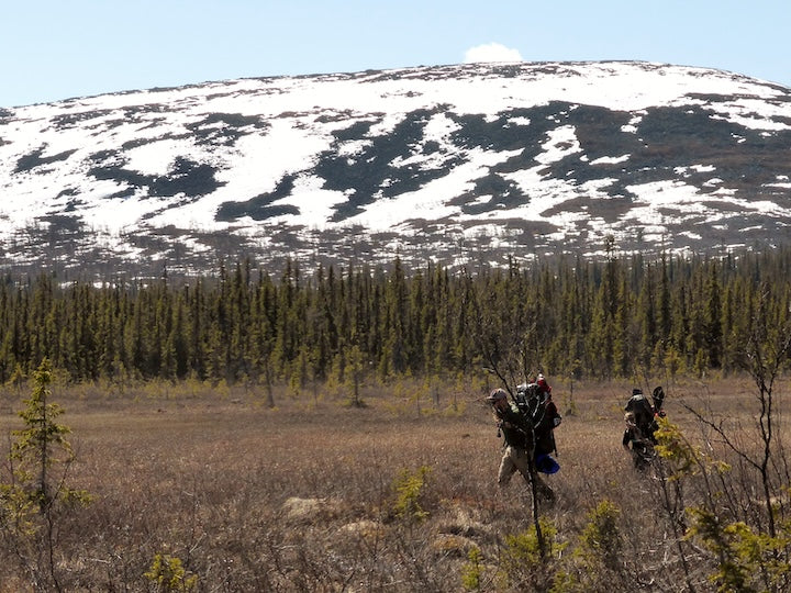 Backpacking-in to get wilderness river access in Sjaunja Naturreserve