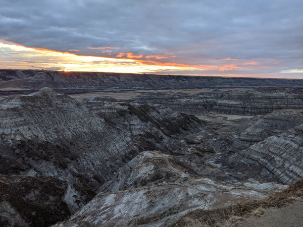 Sunset over the Red Deer from Horsethief Canyon look out