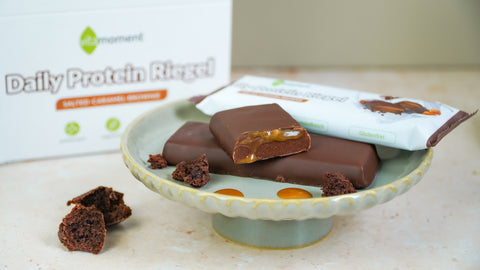 Eiweißriegel von VitaMoment: Daily Protein Riegel Salted-Caramel-Brownie