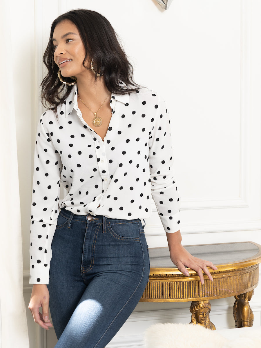 Signature Shirt in Polka Dot in White 