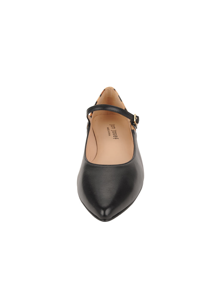 pointed toe mary janes