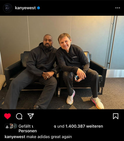 kanye mit adidas ceo auf couch