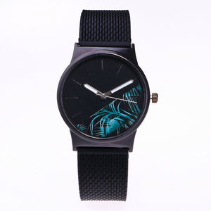 Female New Fashion Casual  Black Shell Creative Silicone Quartz Watch