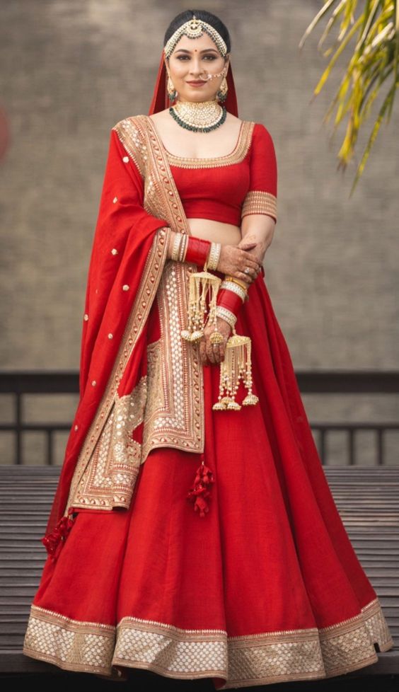 10 brides who rocked the classic Red Lehengas on their D-day in the age of  Pastels! | Real Wedding Stories | Wedding Blog