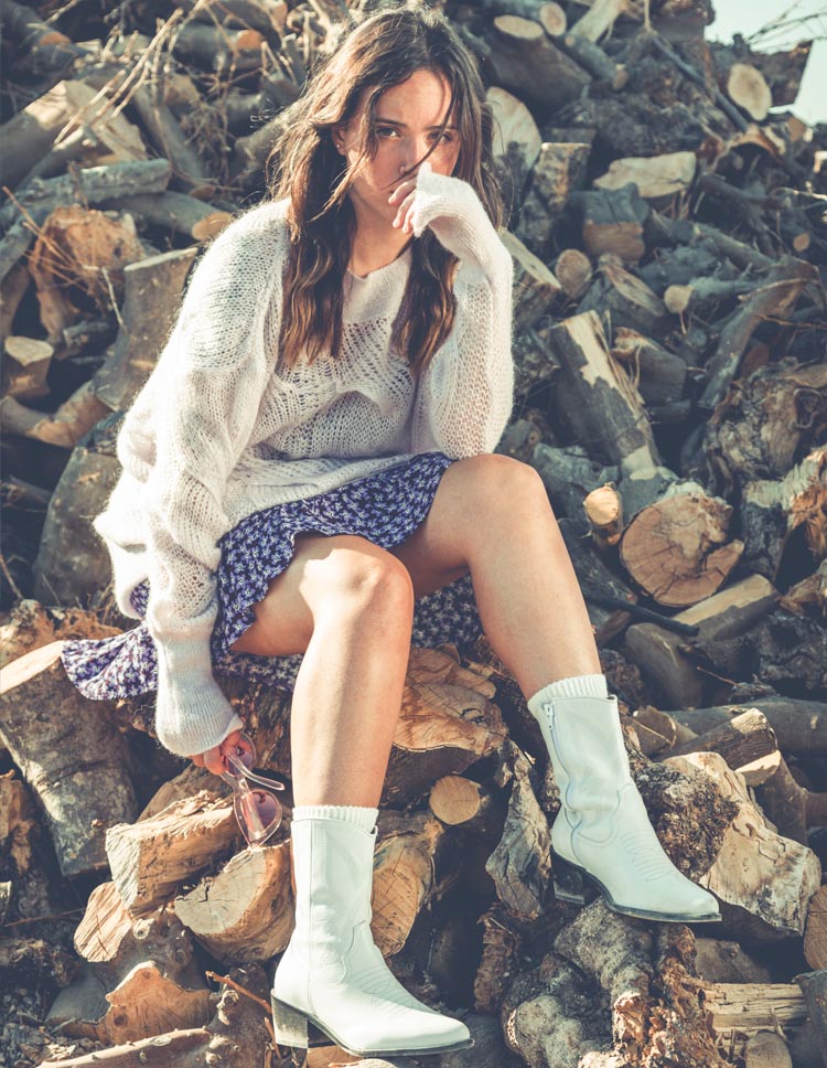 tary, white cowboy ankle boots. Yor basics in your closet