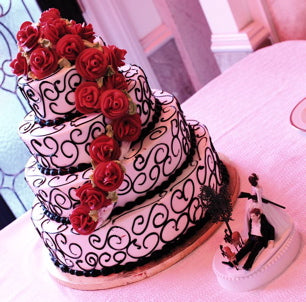 FunWeddingThings.com online wedding shop cake toppers garters ring pillows baskets more