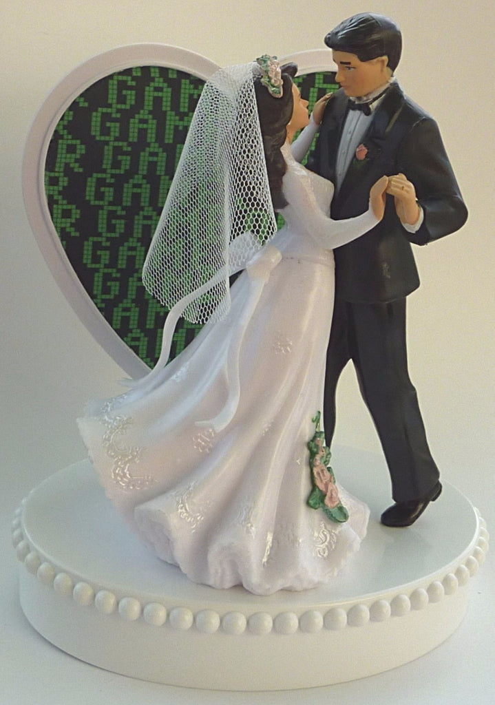 Wedding Cake Topper Game Over Video Gamer Themed Couple Dancing