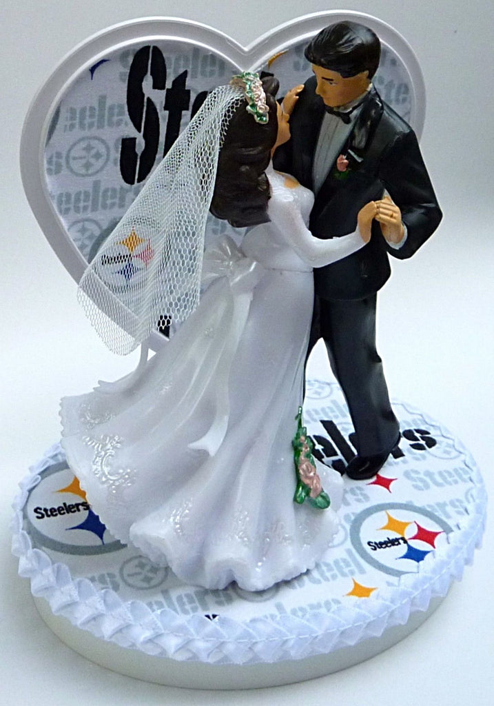 New Orleans Saints on X: And love the wedding cake toppers by