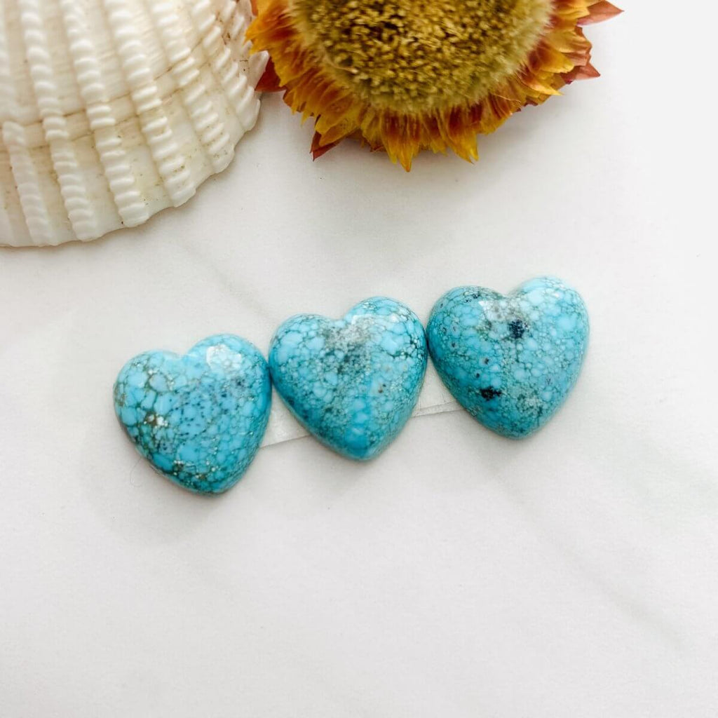 Heart-shaped Number 8 Turquoise Cabs