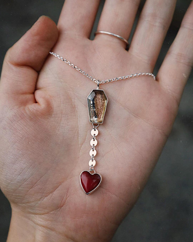Rosarita pendant by @rockyrita_jewelry on Instagram