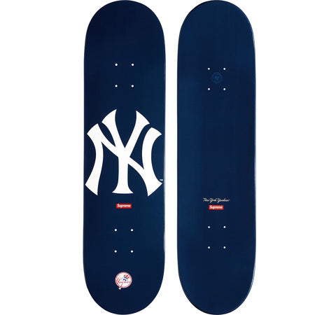 Supreme / New York Yankees Navy Skateboard –