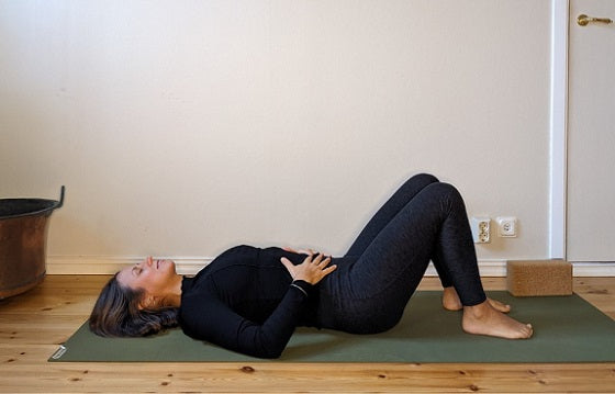 supine kegel activation