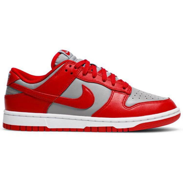 Nike Dunk Low WMNS Gold Suede DV7411 - 200  John s Red Storm shows team  unity in Nike Zoom Kobe VII iD - 127-0Shops