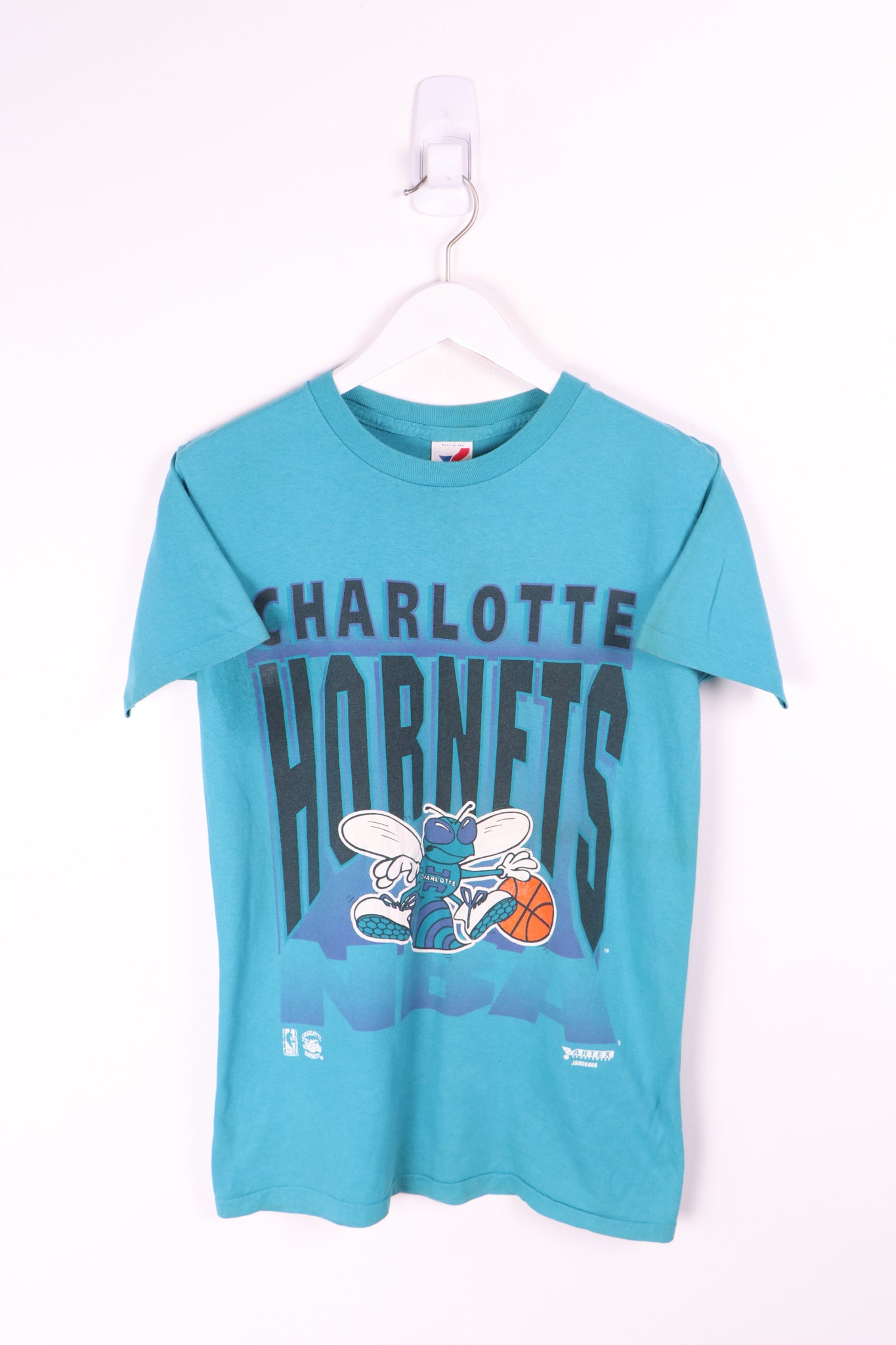 Image of Vintage NBA Charlotte Hornets Tee Small O w 