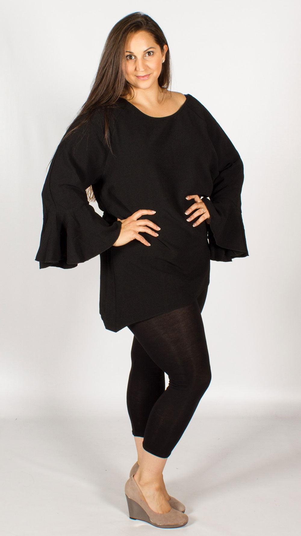 Regina Black Bell Sleeve Tunic Top – Curvewow