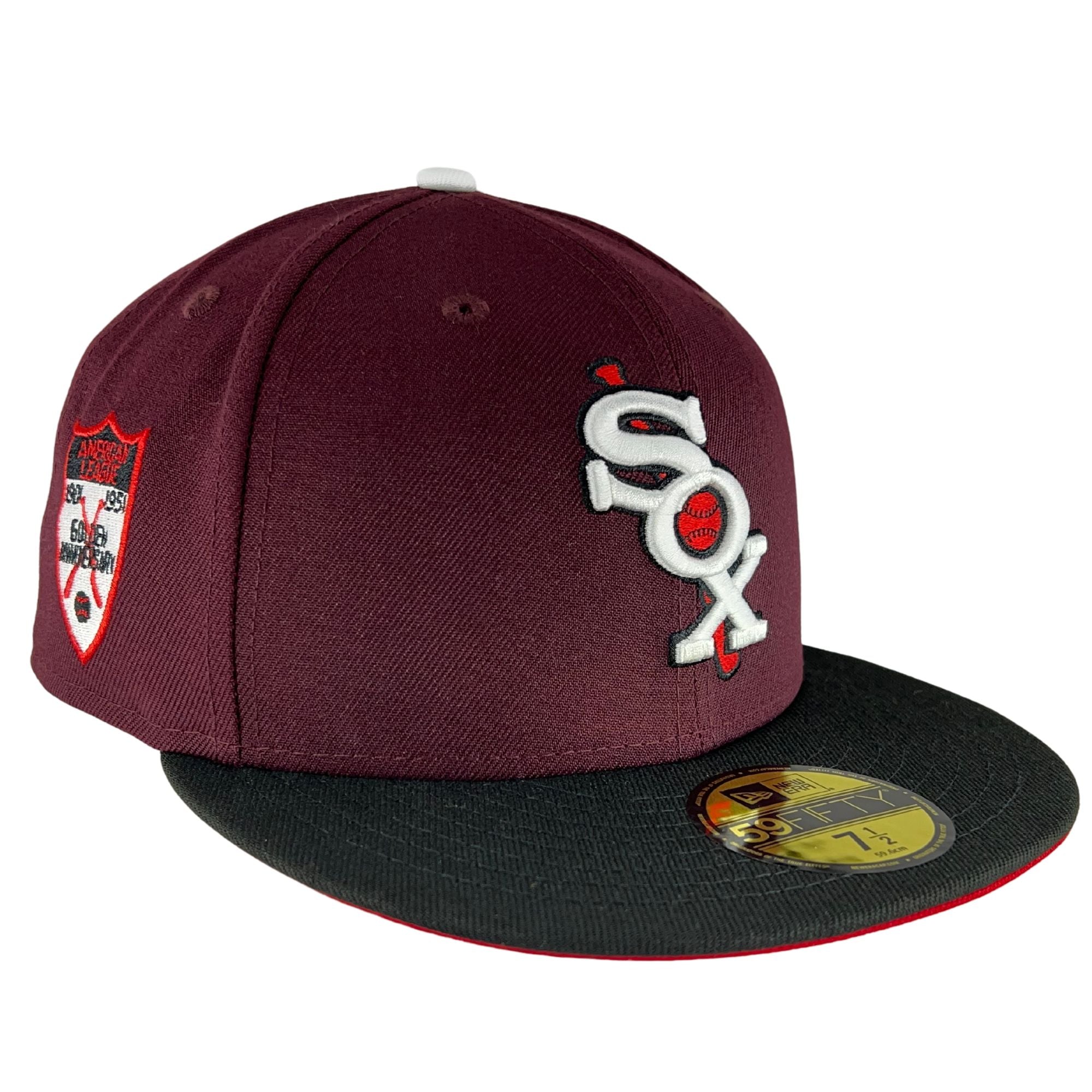 Chicago White Sox OLD ENGLISH SOUTHPAW Red-Red Fitted Hat