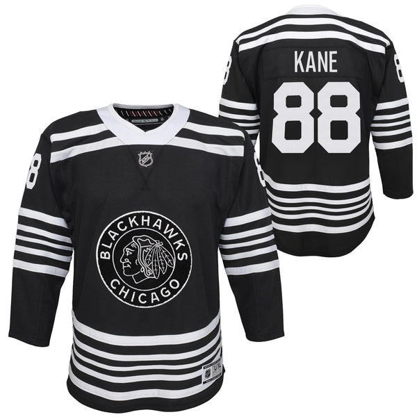 black and gray blackhawks jersey