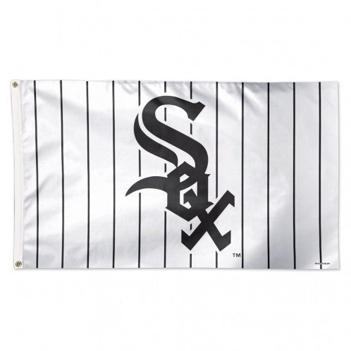 Chicago Cubs 3'x5' W Win Flag - Clark Street Sports