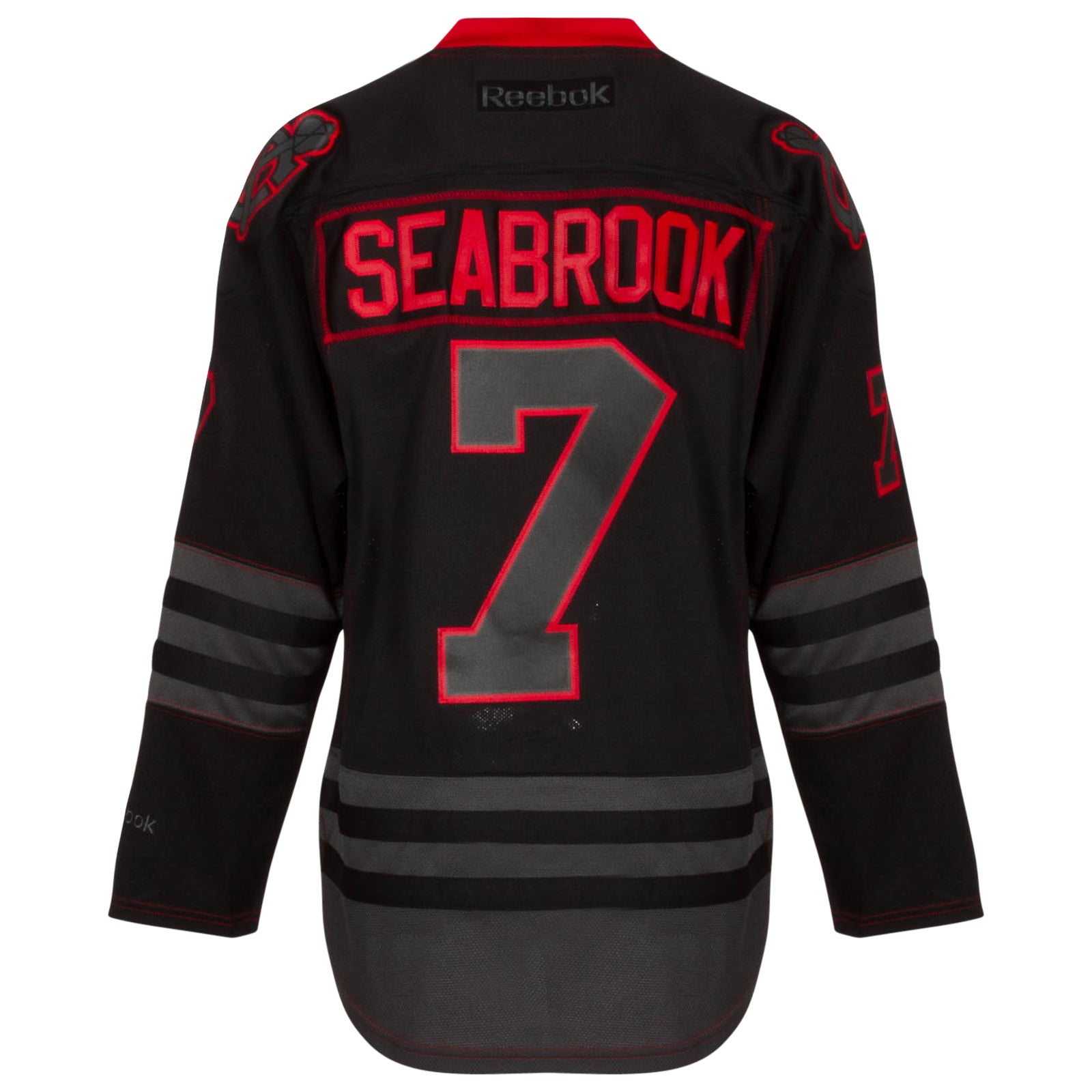 black and red blackhawks jersey