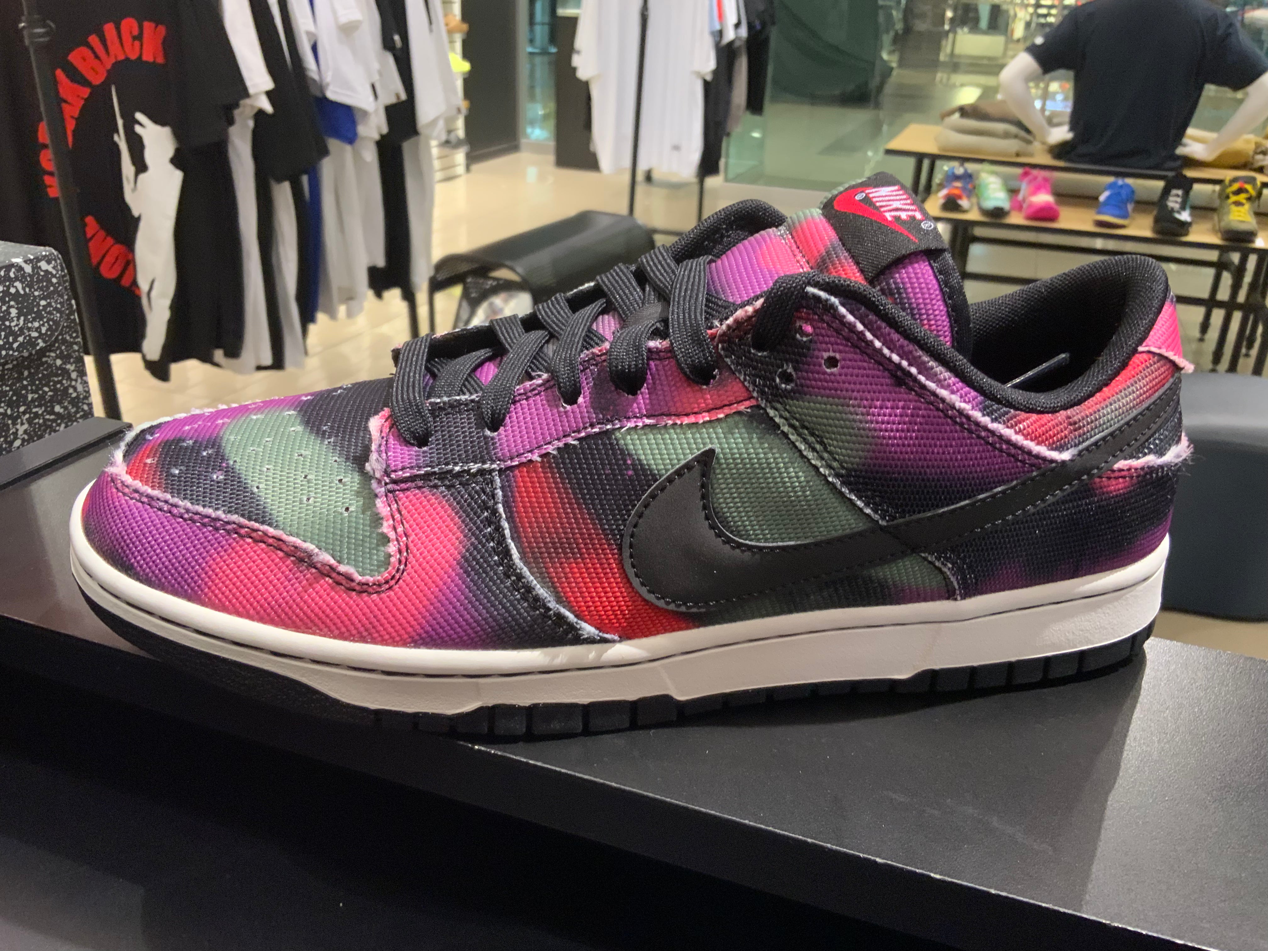 Graffiti nike dunks