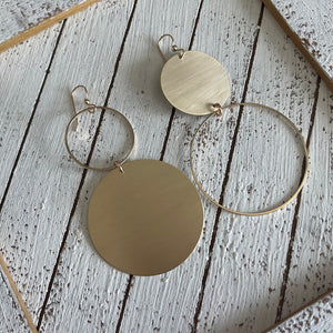 Synergy Earrings as seen at GBK's 2023 Oscars Celebrity Gift Lounge - The Sleek Kitty