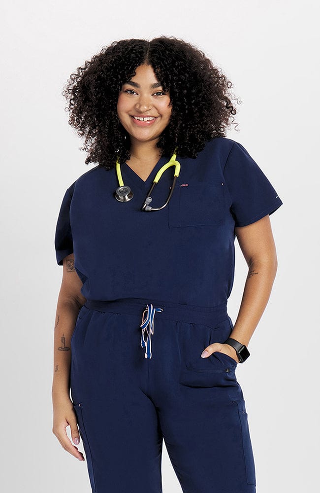 WOMEN'S SCRUBS & UNDERSCRUBS