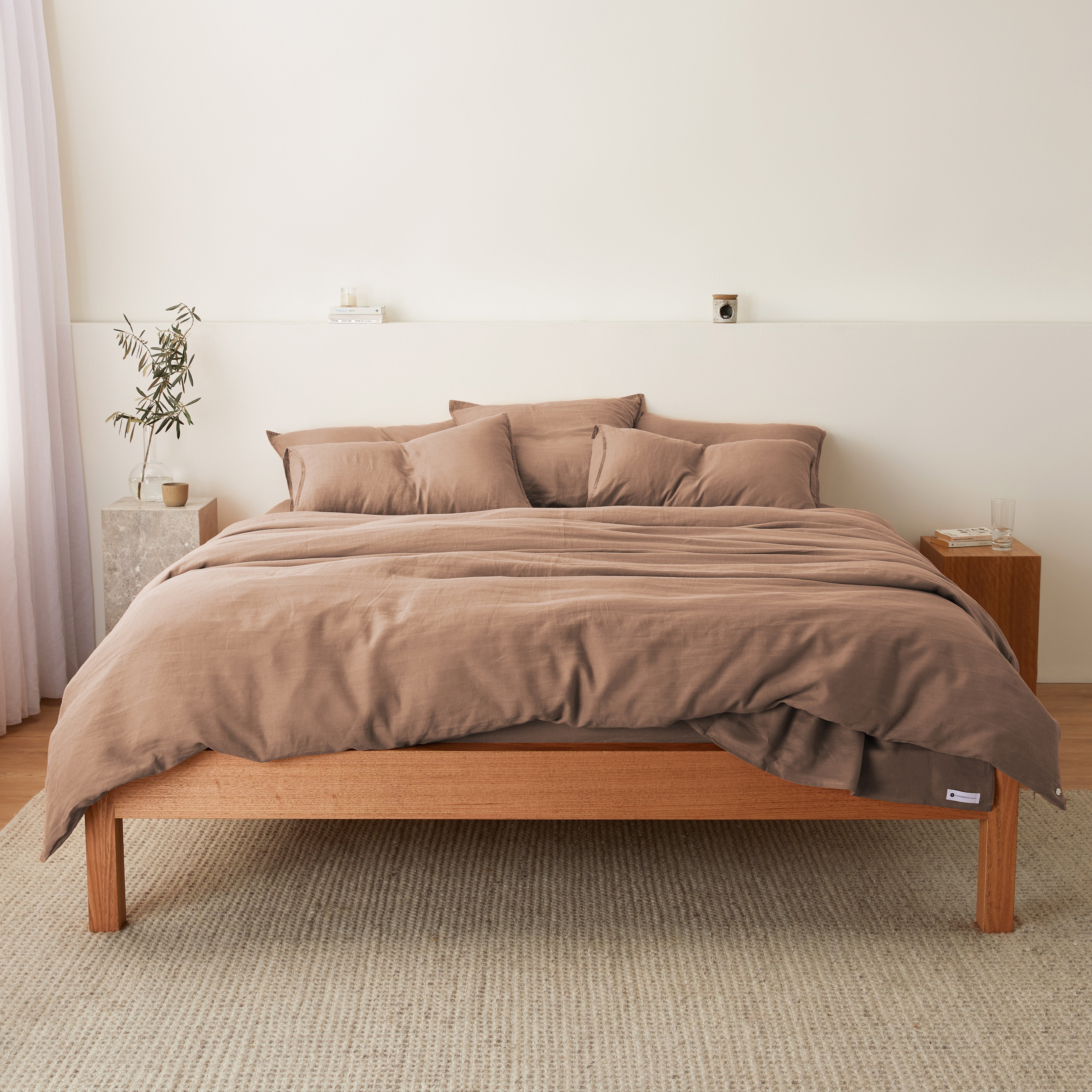 Anatomy of a Bed Glossary – Linen Society