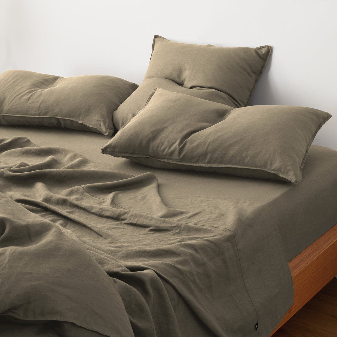 Eve Linen - Moss Bed Sheets