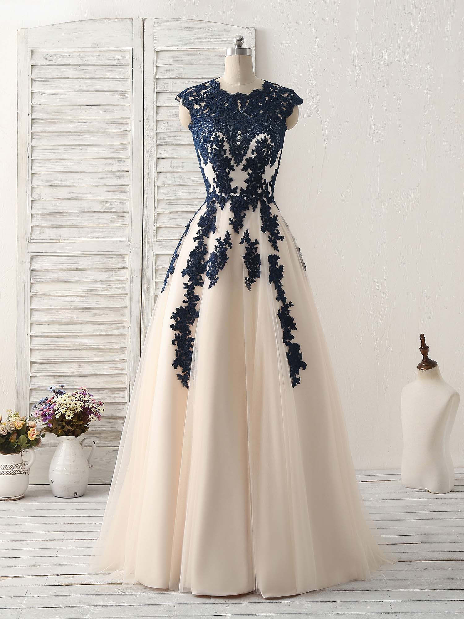 romulusflood-dark-blue-lace-wedding-dress