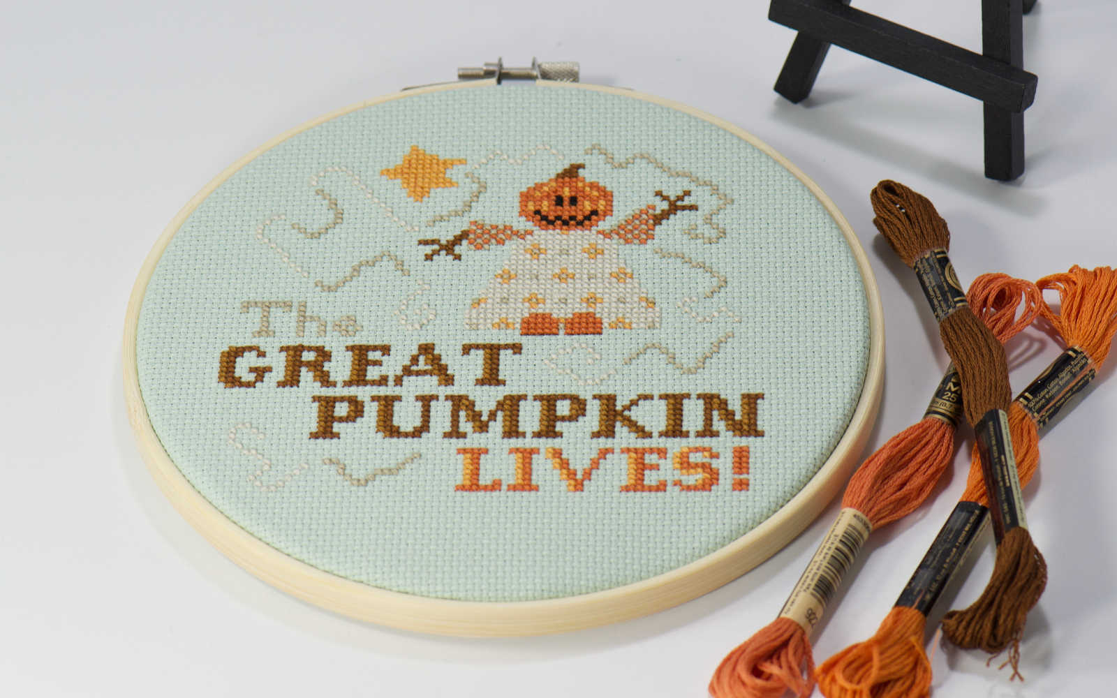 great pumpkin lives at halloween counted cross stitch complete kit for beginners