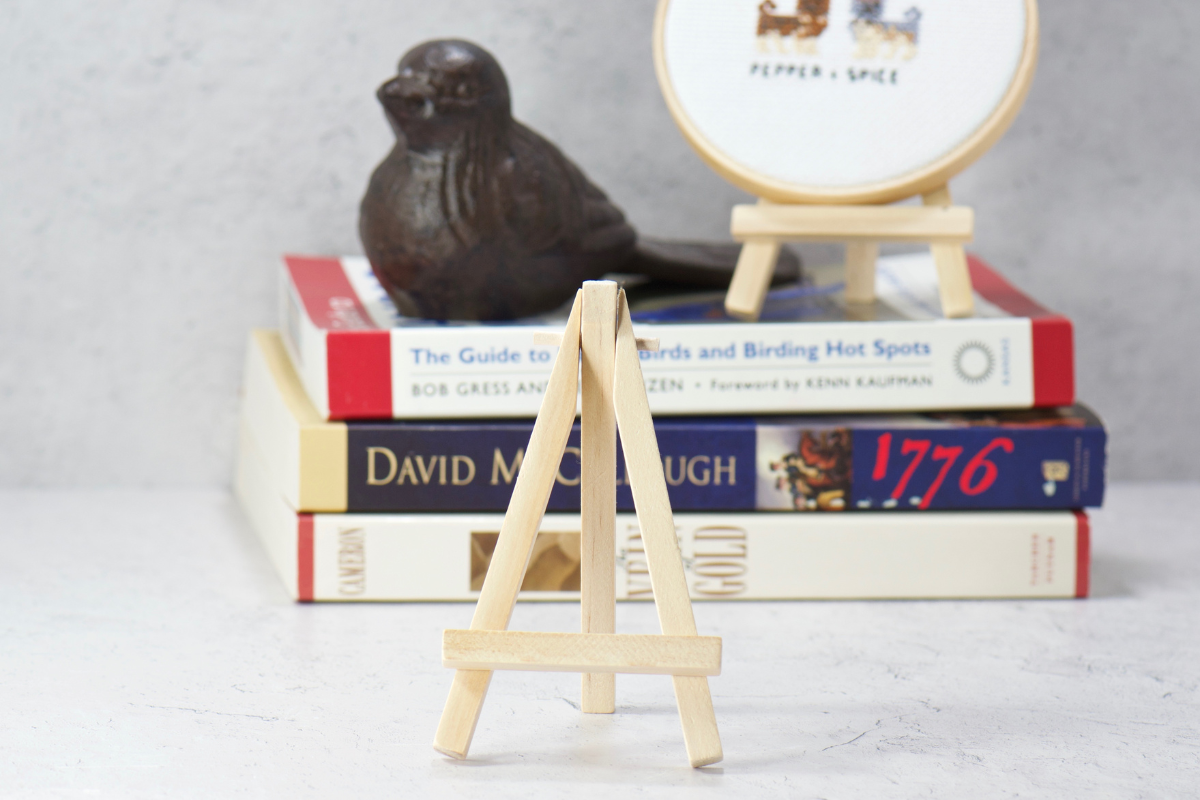 wood easel displays for cross stitch embroidery hoops