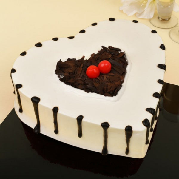 happy anniversary gift cake