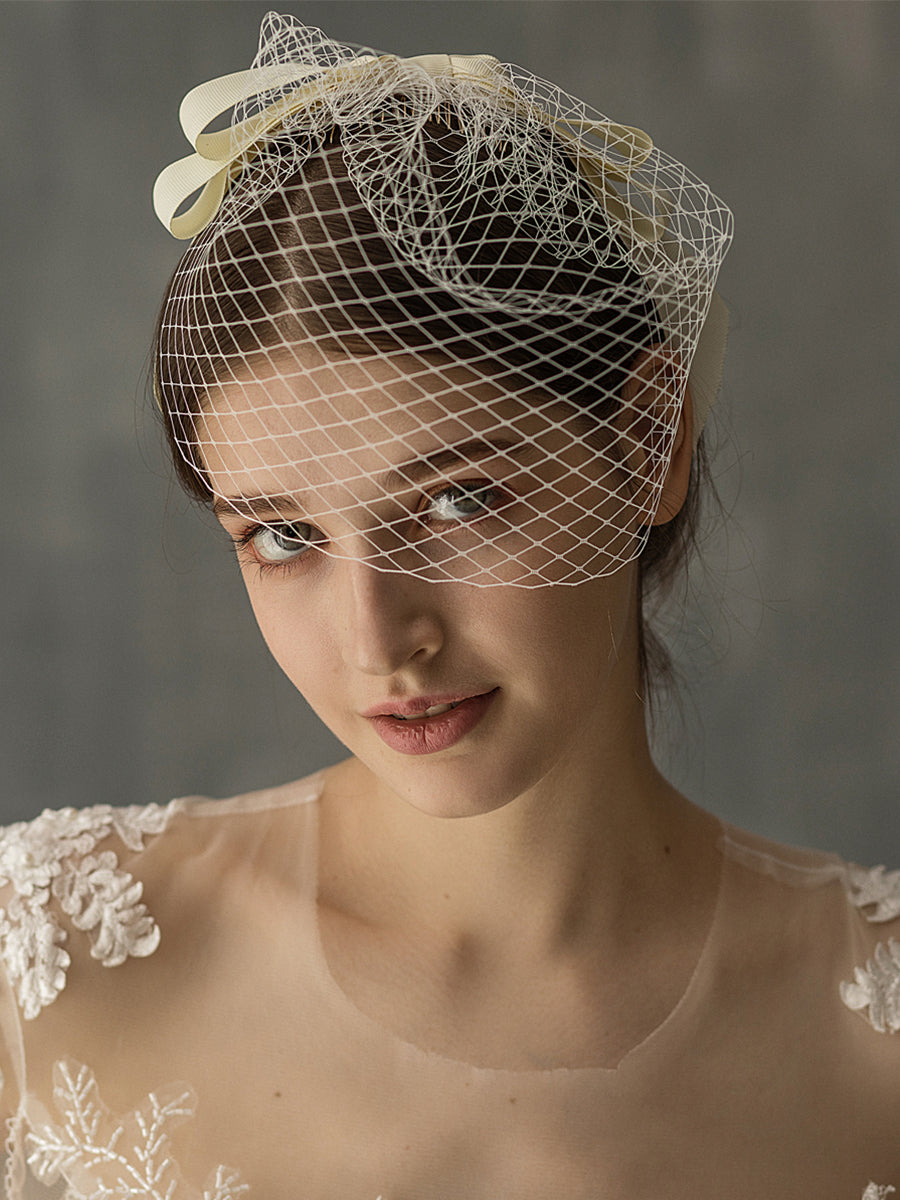bride and bridesmaid accessories short veil