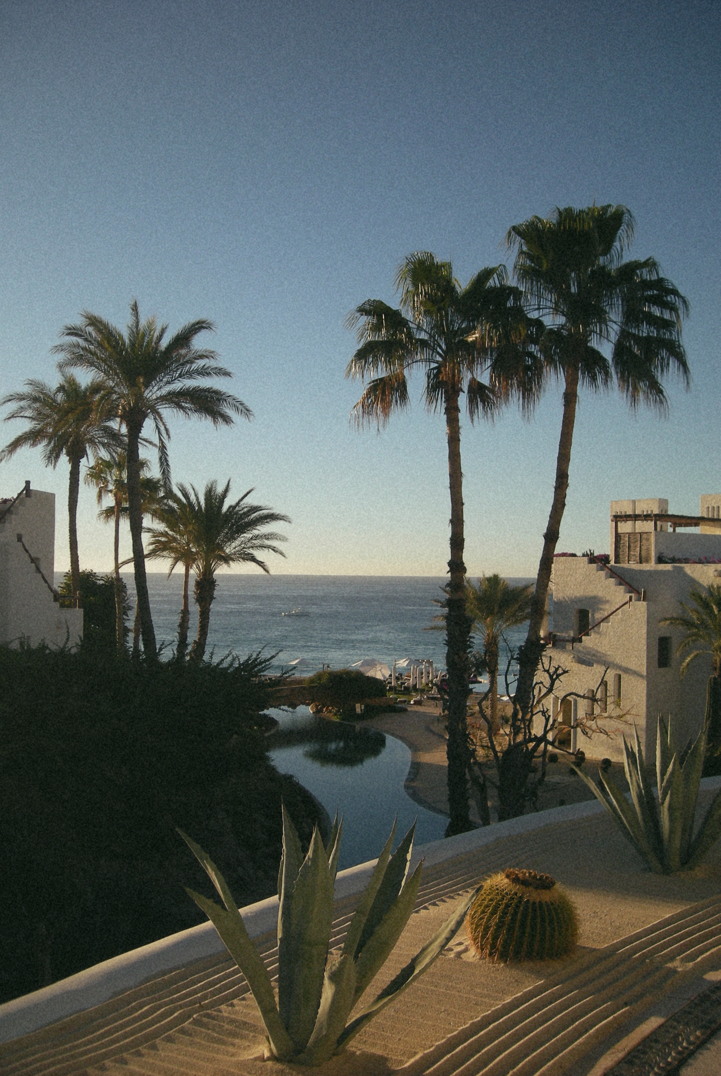 Sommer swim girl stays at Las Ventanas in Cabo