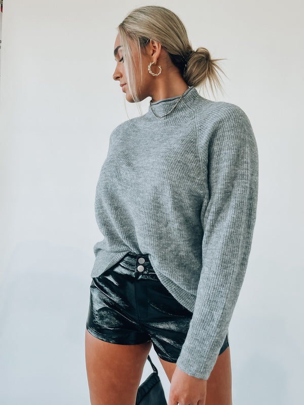 Fynn Grey Oversized Sweater – Madida Clothing