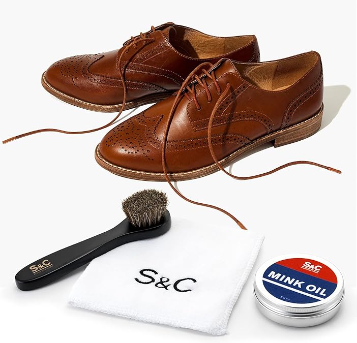 Saddle Soap vs Mink Oil: What Should You Put On Your Boots? 