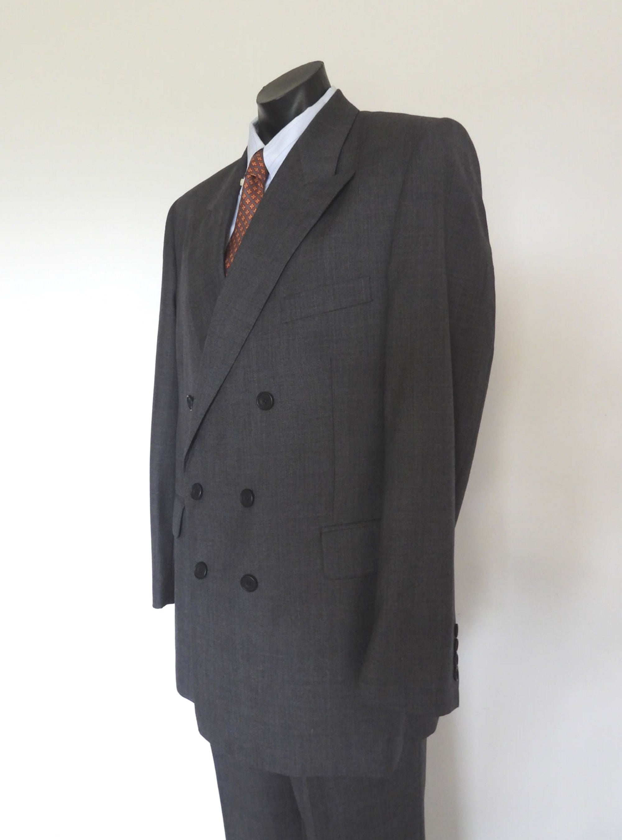 Savile Row Suit - Grey Double-breasted suit by Gieves & Hawkes - 46R ...