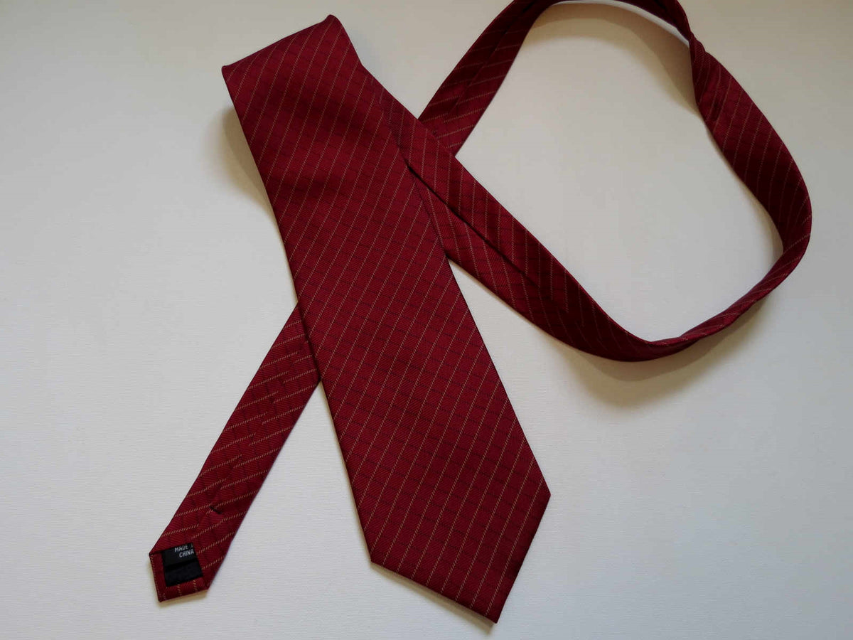 Dark Red Diagonal Stripe Silk Tie by Vex – Louisa Amelia Jane Vintage