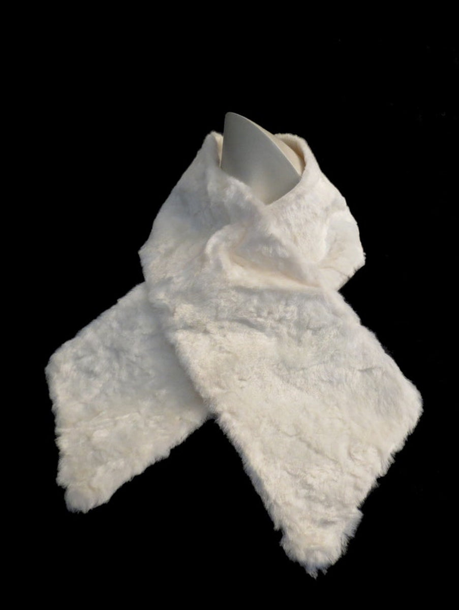 White Faux Fur Scarf or Collar – Louisa Amelia Jane Vintage