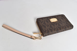 michael kors travel wristlet