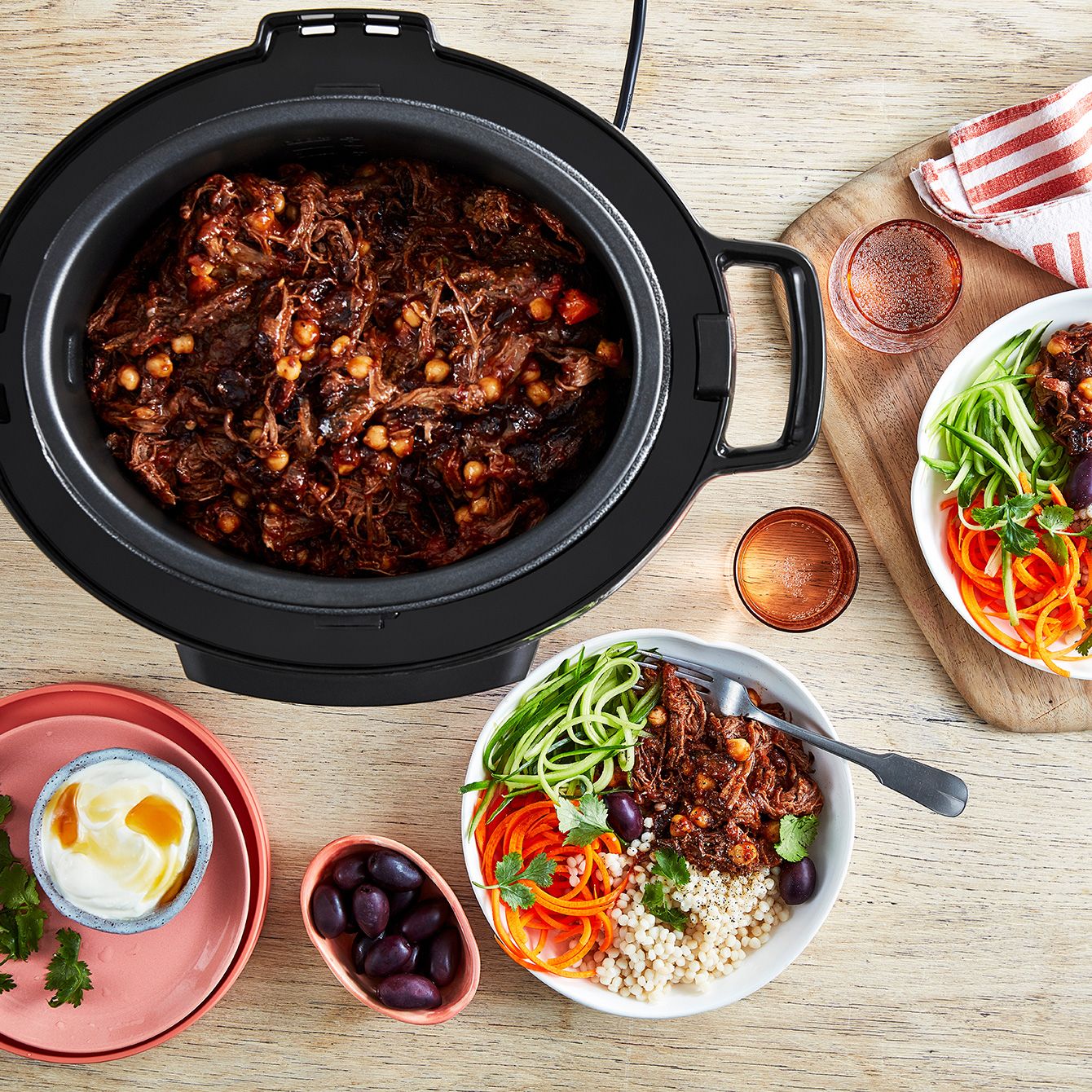 https://cdn.shopify.com/s/files/1/2250/9307/products/CPE_500_Crockpot_Express_Oval_Pressure_Multicooker_Morrocan_Spice_Poke_Bowl_Overhead_1340x1340_203abe18c1.jpg